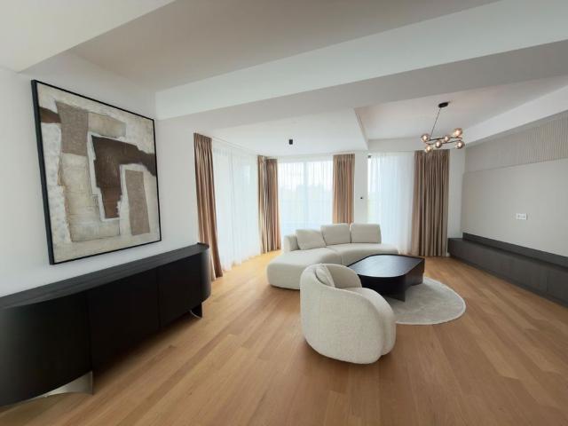 Penthouse 4 camere Iancu Nicolae