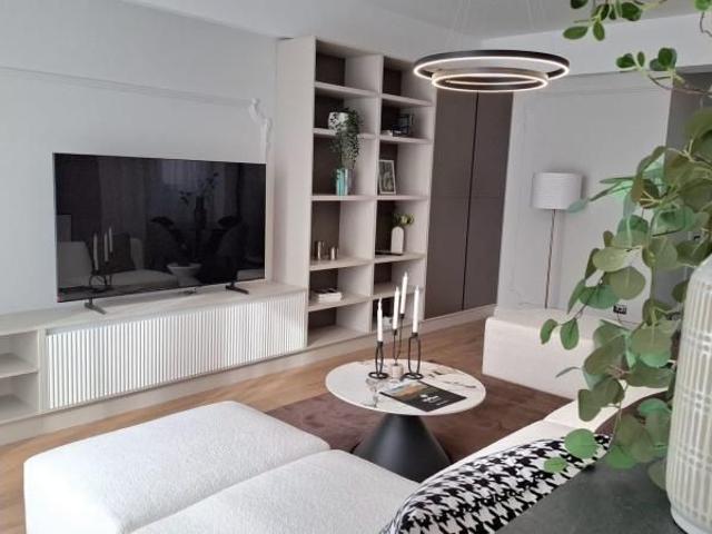 Penthouse | 4 camere | My Place