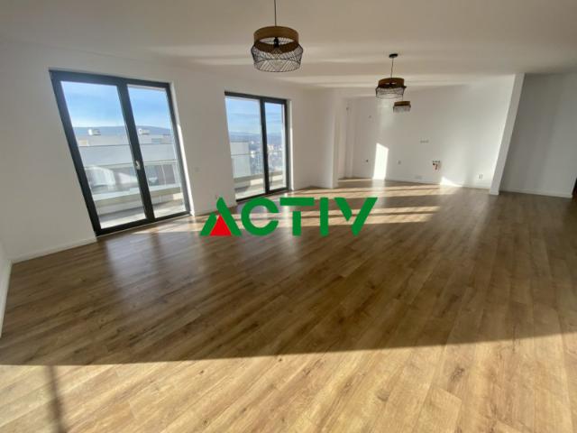 Penthouse 4 camere terase panoramice zona Lidl Frunzisului