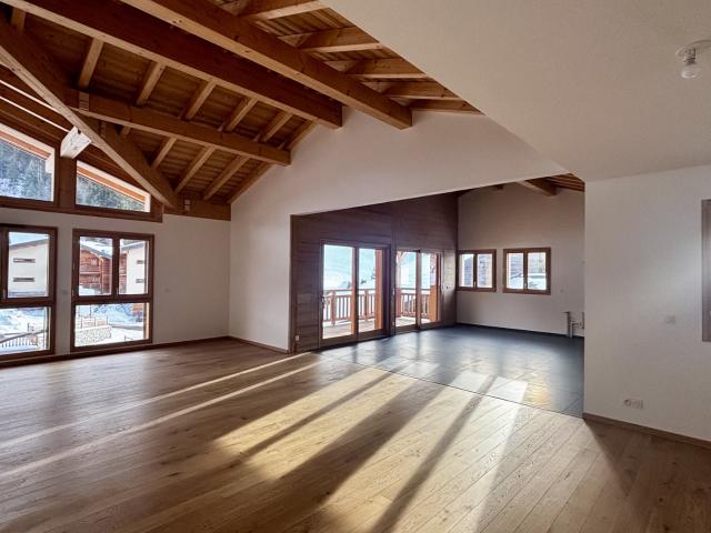 Penthouse 4 chambres + cabine, exposition Sud traversant !