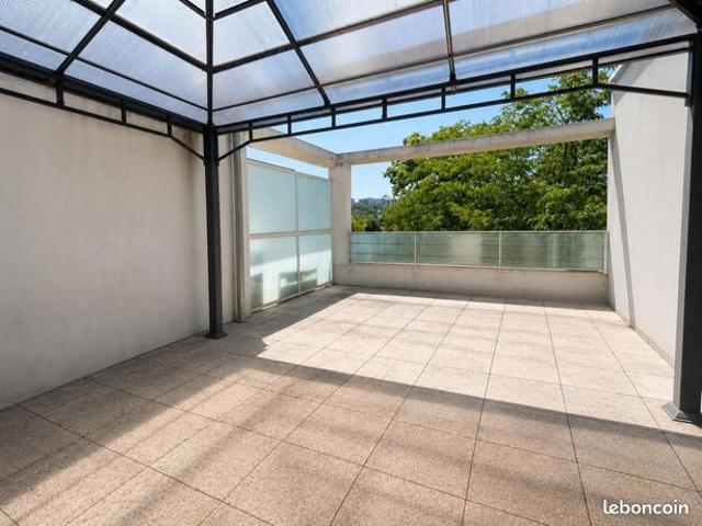 Penthouse 4 pièces 109 m²
