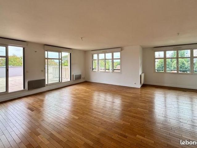 Penthouse 4 pièces 119 m²