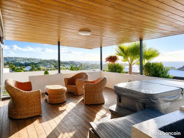 Penthouse 4 pièces 153 m²
