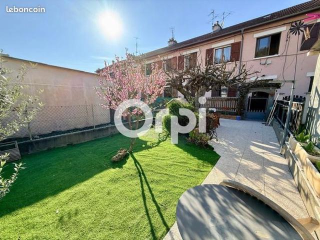 Penthouse 4 pièces 61 m²