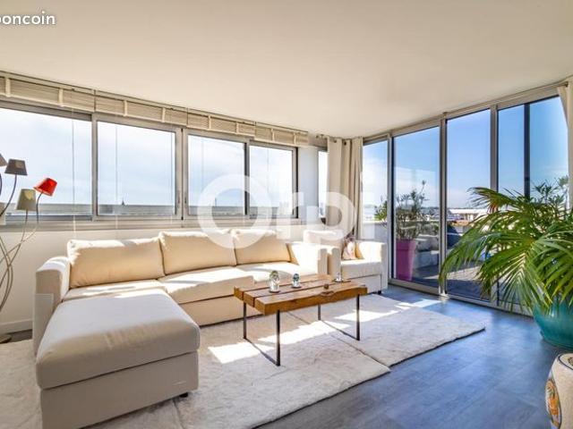 Penthouse 4 pièces 90 m²