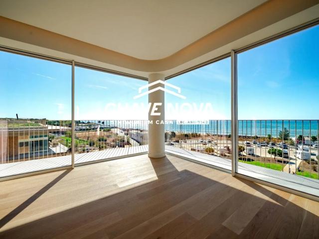 Penthouse 4 quartos vista mar Quarteira