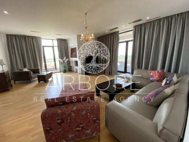 Penthouse 5 camere 250 mp lângă Ambasada SUA, zona Băneasa București