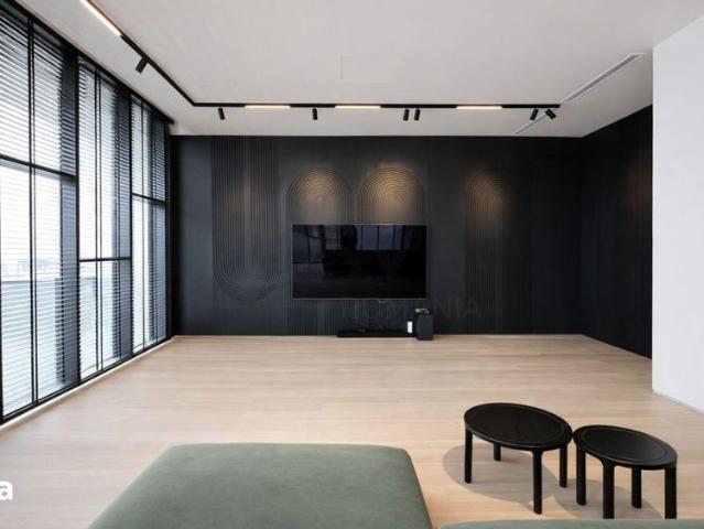 Penthouse 5 camere One Timpuri Noi