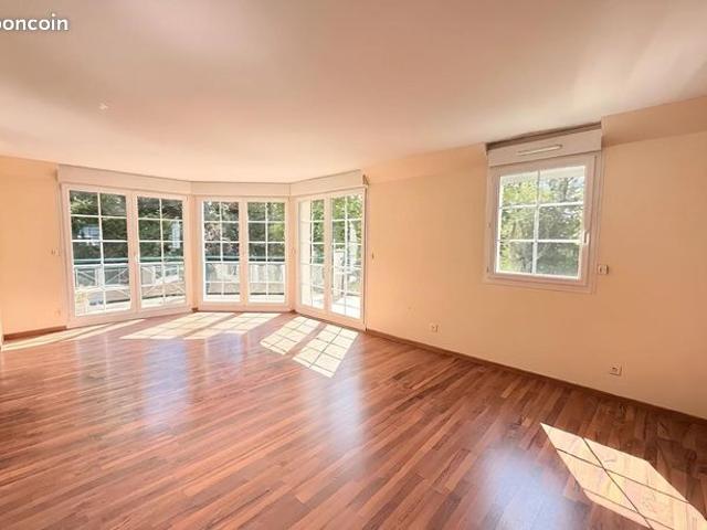 Penthouse 5 pièces 106 m²