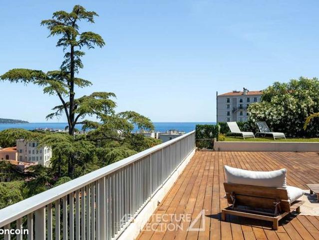 Penthouse 5 pièces 150 m²