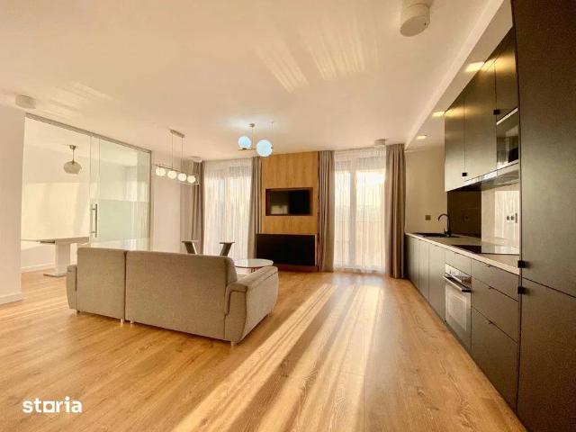 Penthouse, 92mp, 44mp terasa, loc parcare, 4 camere