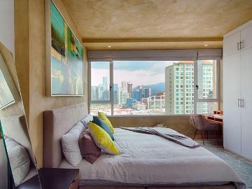 Penthouse con terraza semi techada de 37 m2, 4 estacionamientos, alberca con car