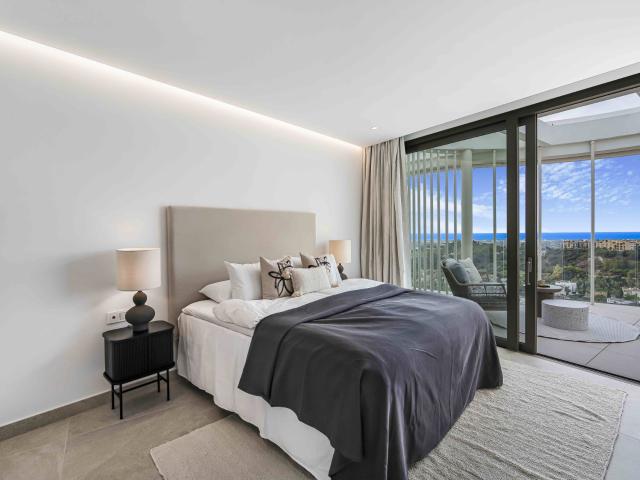 PENTHOUSE CON VISTAS AL MAR EN MARBELLA