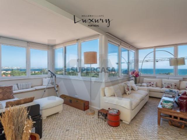 Penthouse Centro Cascais com 307 m2 de vista mar