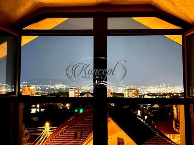 Penthouse cu garaj, 2 parcari si mansarda in Zorilor