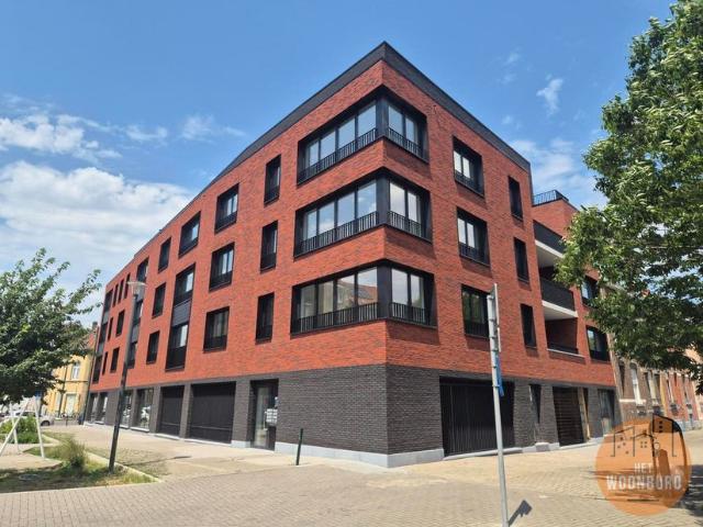 Penthouse à louer pour 1650 euro avec 3 chambres à coucher
