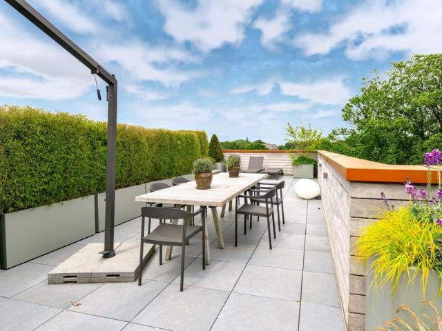 Penthouse à louer pour 4500 euro avec 3 chambres à coucher