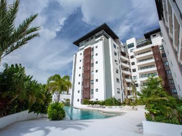 Penthouse amueblado en Cumbres Towers / Furnished Penthouse in Cumbres Towers