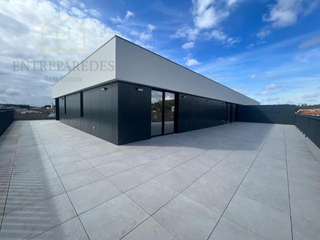 Penthouse Apartamento T4 para comprar em condomínio fechado. 190m² Feira