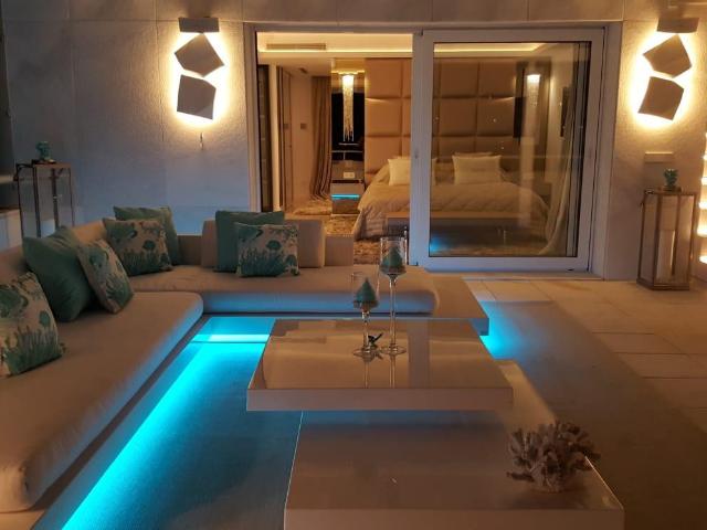 Penthouse apartment in Las Brisas