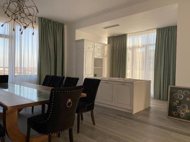 Penthouse apartment