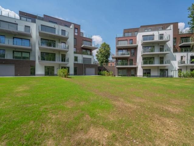 PENTHOUSE AVEC ASCENSEUR PRIVATIF VUE IMPRENABLE ! TVA 6% !