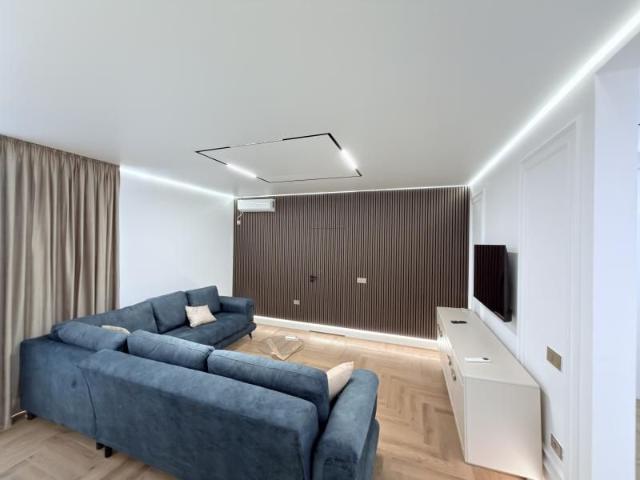 Penthouse bloc nou mobilat, utilat