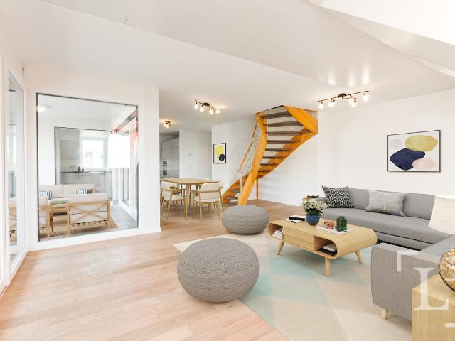 Penthouse Doppelhaus mit großem Balkon und Seeblick