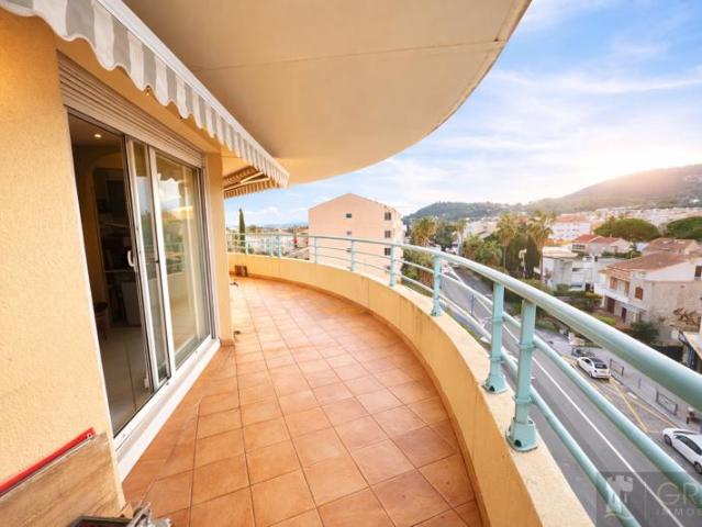 Penthouse d'Exception à Hyères Dernier étage, Vue Mer, Te