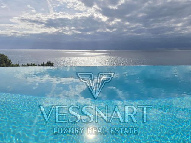 Penthouse D'exception Avec Vue Panoramique À 5 Minutes De Mo. 152m² Cap d'Ail