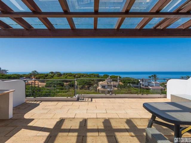 Penthouse de 3 quartos com vista mar em Olhos de Água, Algar. 109m² Albufeira e olhos de água