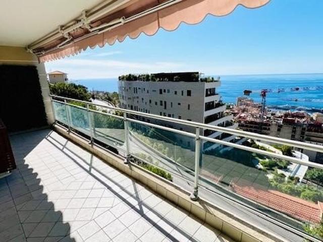 PENTHOUSE DE 95 M² TOIT TERRASSE DE 120 M² VUE MER