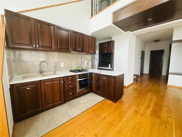 Penthouse de inchiriat in Sibiu 4 camere, mobilat si utilat, 2 terase, strada Hipodromului de inchiriat