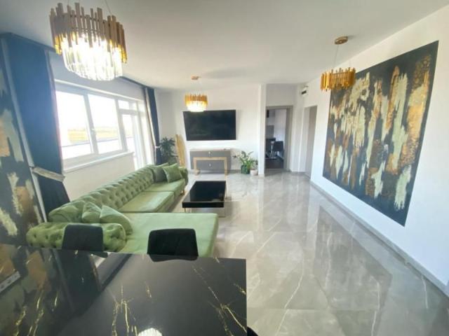 Penthouse de lux oferit spre inchiriere
