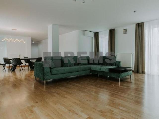 Penthouse de lux in zona Parcului Central