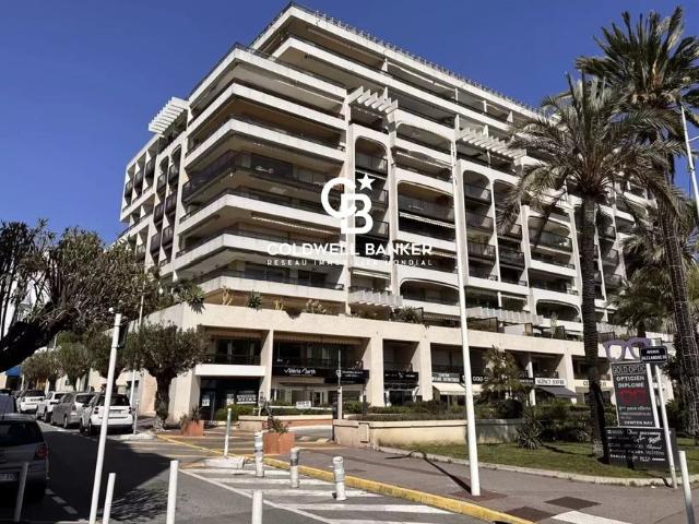 Penthouse de luxe de 91 m2 en vente Antibes, France