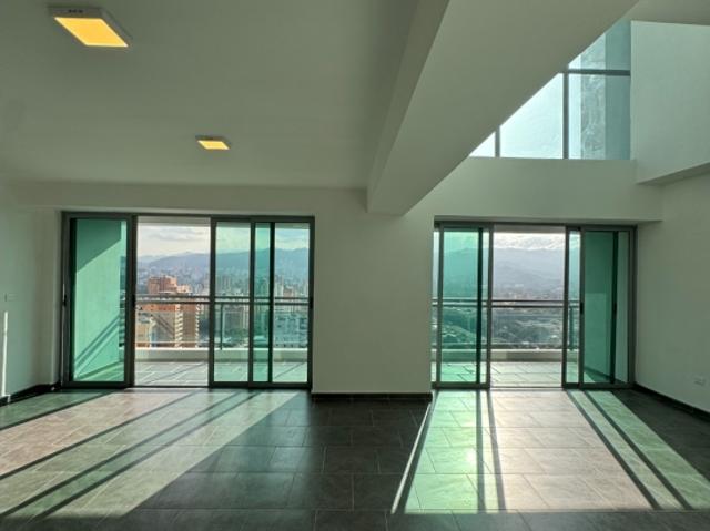 Penthouse Dúplex A Estrenar Residencias Vistapo, La Trigaleña