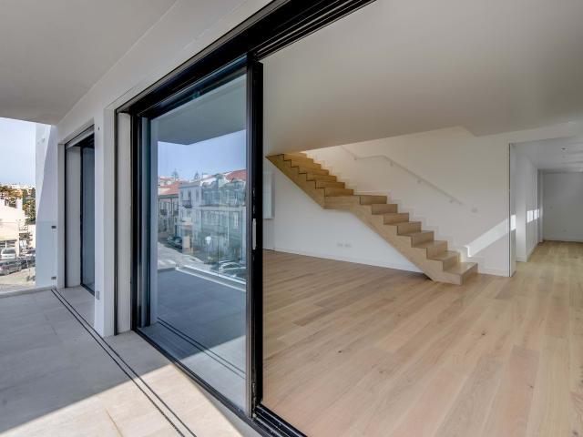 Penthouse duplex com terraço e vista mar, Monte do Estoril, Cascais