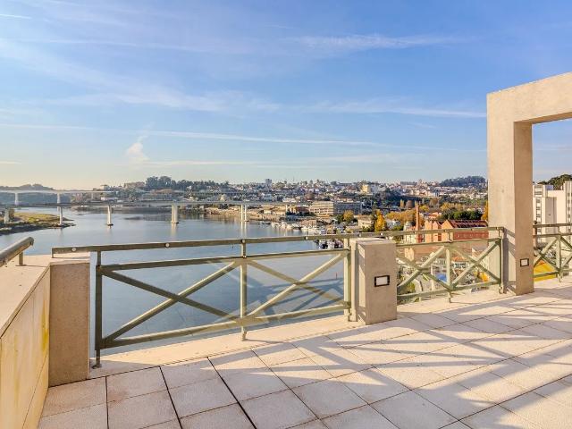 Penthouse Duplex com Vista Deslumbrante para o Rio Douro Arrendamento