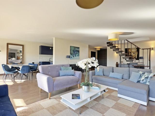 Penthouse en Duplex 157M2,2 garages,2 caves 157m² Le Cannet