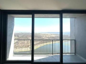 Penthouse en Venta, con vista a lago, de dos niveles en Cañadas del Lago