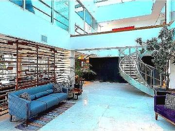 Penthouse en Venta en Bosques de las Lomas 529 m2. en 2 Niveles con Amenities Premium