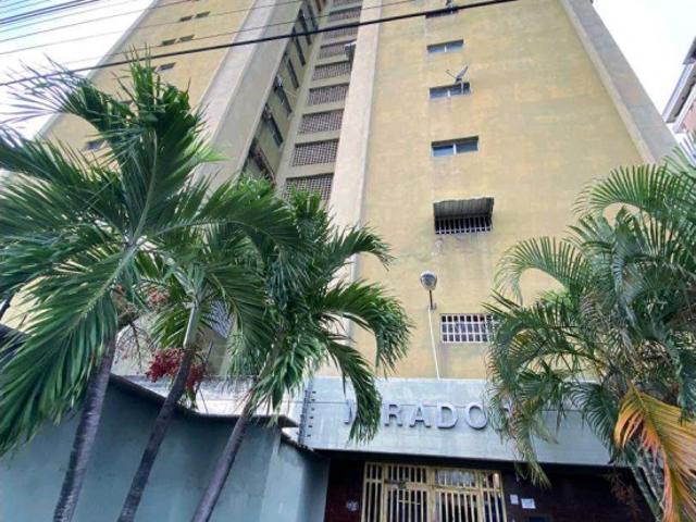 PentHouse en Venta Urbanización El Centro Maracay YP
