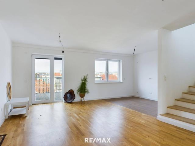 Gelegenheit! Dachgeschosswohnung mit Klimaanlage Erstbezug Besichtigung 19.07. 11:00 14:00