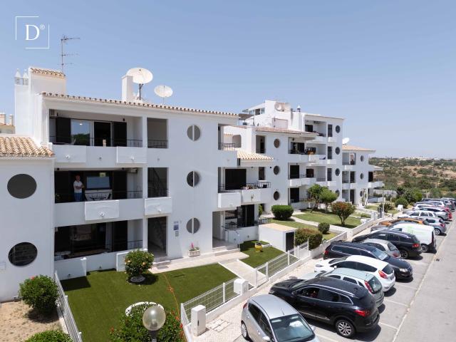 Penthouse espaçoso de 2 quartos com rooftop privado e vistas de 360 graus em Albufeira, Albufeira, Albufeira e Olhos de Água