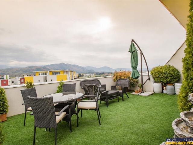 Penthouse extravagant,living spectaculos, semineu,terase generoase,Avantgarden, Brasov