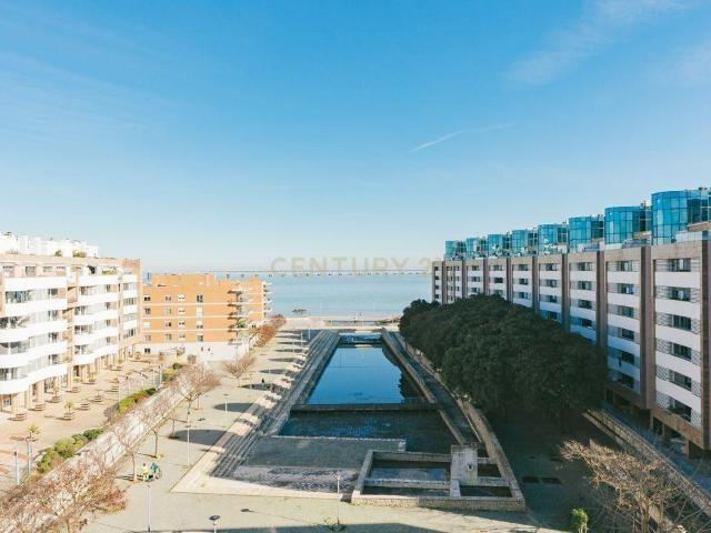 Penthouse Exclusiva com Vista Panorâmica de Rio Parque das Nações Norte
