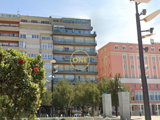 Penthouse Exclusiva – Primeira Linha do Mar, Sol do Nascer ao Pôr do Sol
