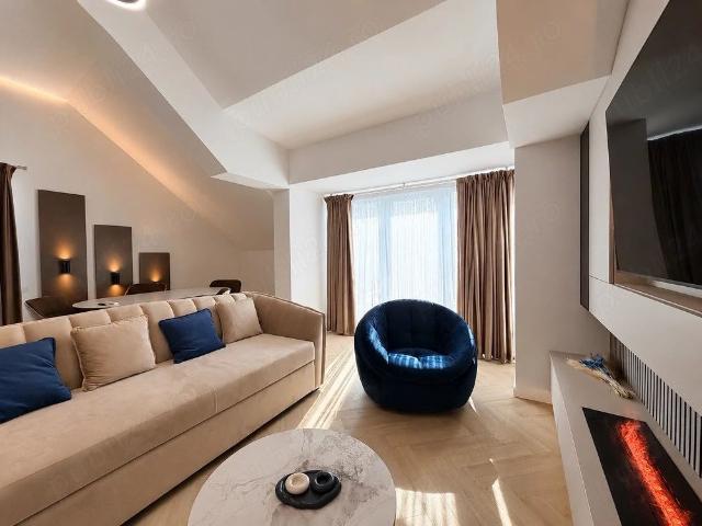 Penthouse exclusivist cu terasa de 85 mp, jacuzzi privat si independenta energetica a Prima inchiriere | Zona Coresi, Brasov