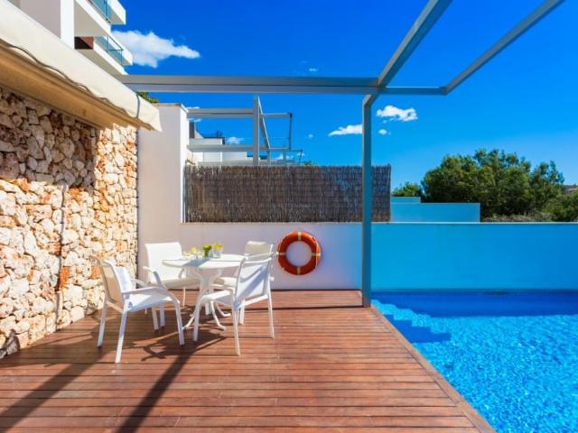 Penthouse for rent in Cala Mandia, Manacor, Mallorca